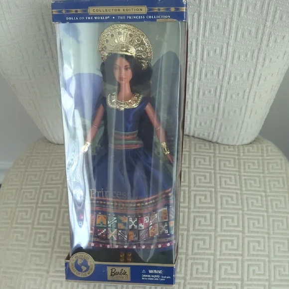 Barbie Princess Of The Incas Collection Doll in Blue and Gold - Picture 4 of 14
